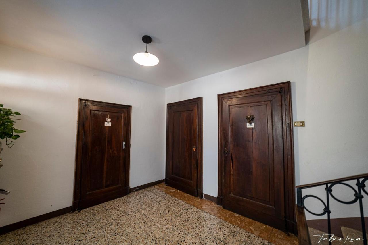 Casa Olmi Hotel Castiglione dʼIntelvi Buitenkant foto