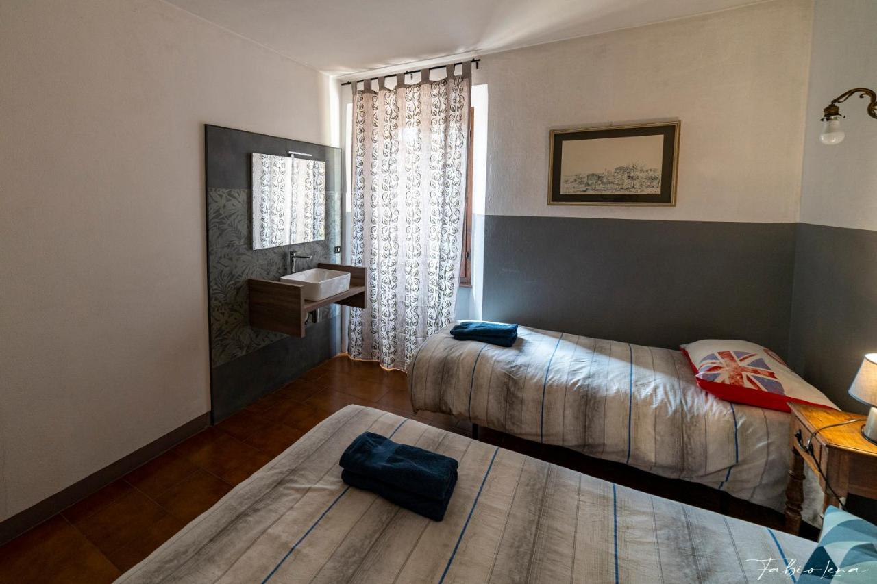 Casa Olmi Hotel Castiglione dʼIntelvi Buitenkant foto
